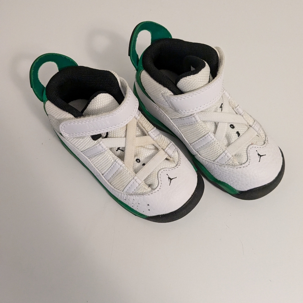 Nike - Picture 4 of 4